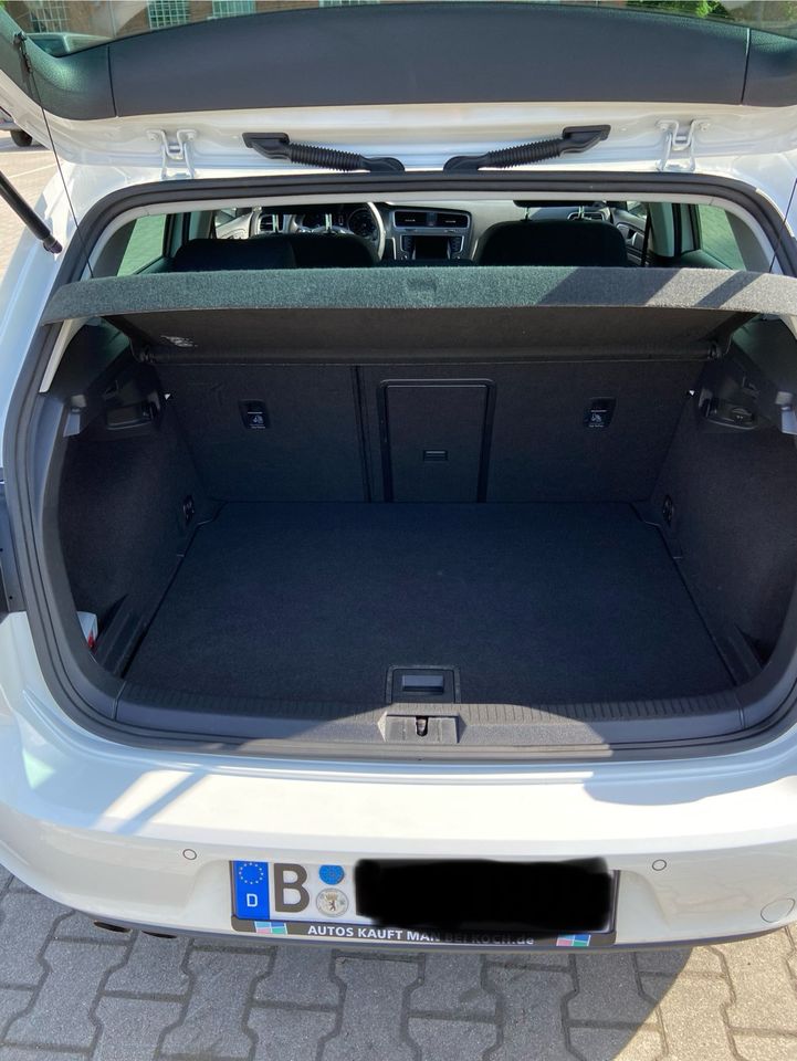 Volkswagen Golf 7 - 1.4 TSI BlueMotion Technology Comfortline in Berlin
