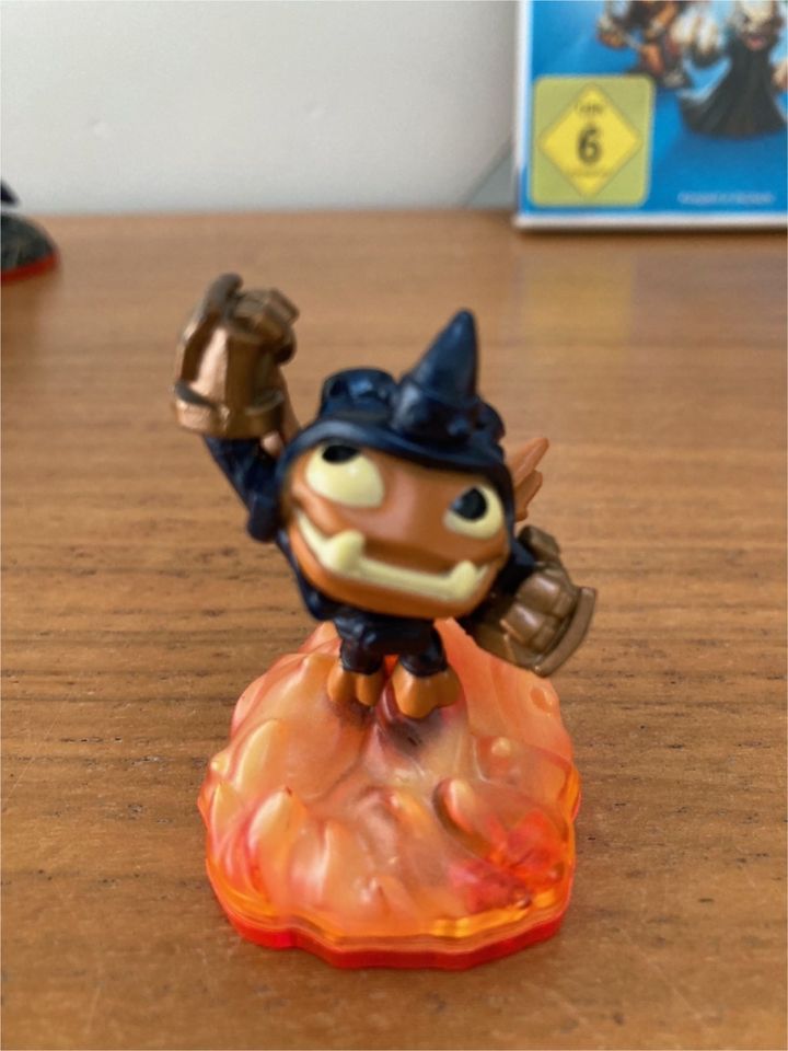 Skylander Trapp Team Figuren und Spiel in Klein Rönnau