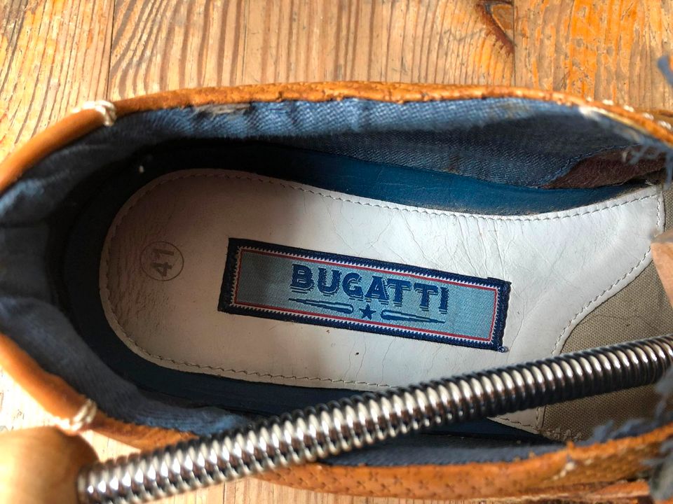 Schuhe Bugatti Leder Slipper Gr. 41 in Berlin