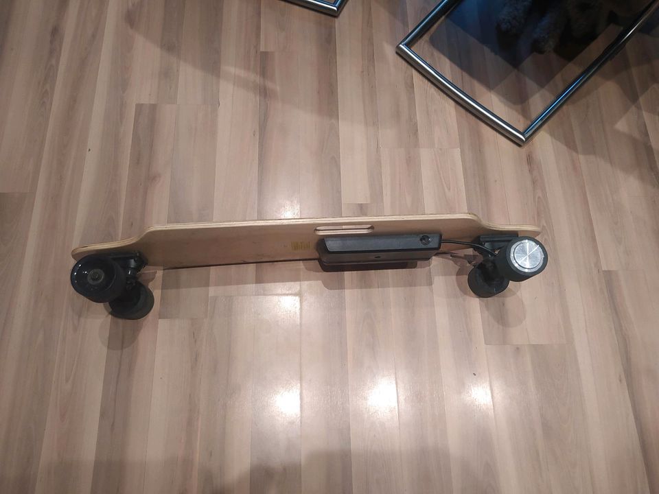 Longboard defekt in Lahr (Schwarzwald)