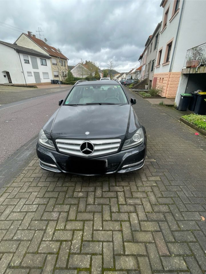 Mercedes Benz C220 Avantgarde in Rehlingen-Siersburg