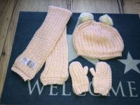 Next Winterset Schal Handschuhe Mütze in rosa 5-6 Jahre 110 116 Nordrhein-Westfalen - Eitorf Vorschau