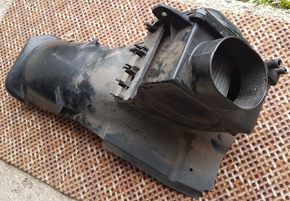 Honda CB650 RC03 79-82 Luftfilterkasten Airbox Kotflügel hinten in Obersüßbach