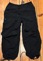 Nylon Cargo  Hose Schwarz Gr S neuwertig Divided H&M Berlin - Schöneberg Vorschau