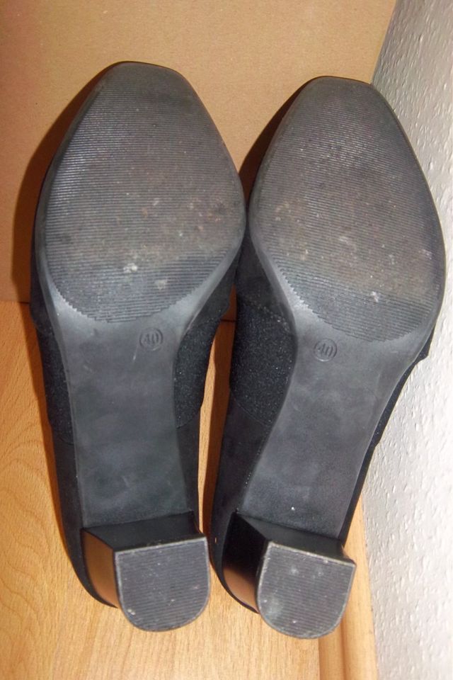 Schwarze Hochfront Pumps von Graceland in Gr. 40 in Wesseling