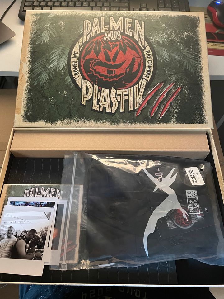 Palmen aus Plastik 3 Deluxe Box L-XL in Ettlingen