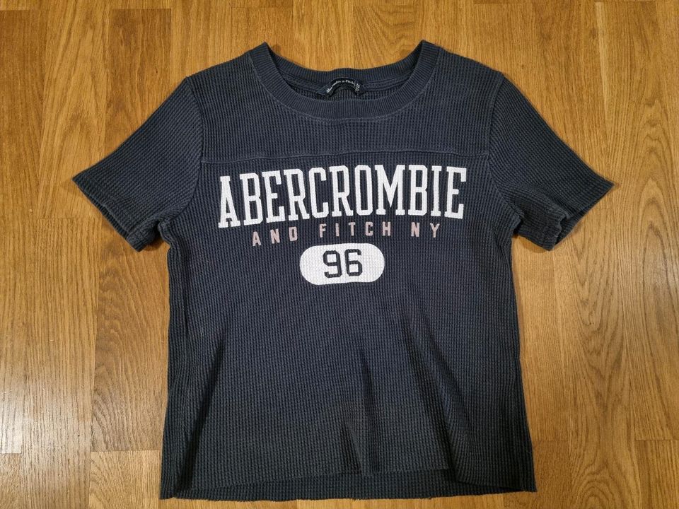 ABERCROMBIE FITCH TSHIRT GR  XS in Berlin