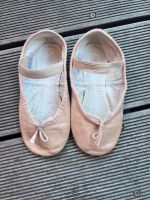 Ballettschuhe Bloch Leder Hellrosa Größe 12C Nordrhein-Westfalen - Hennef (Sieg) Vorschau