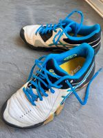 Asics Hallenturnschuhe Turnschuhe Gr. 37,5 Schuhe Bayern - Adelsried Vorschau