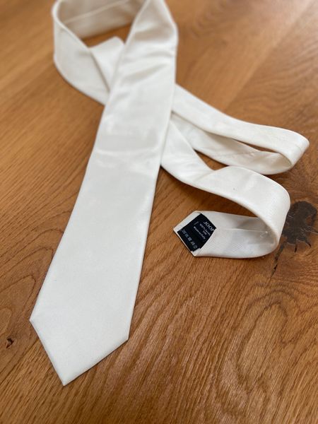 Schlichte schöne Krawatte ivory von Joop! Hochzeit in Baden-Württemberg -  Oberkirch | eBay Kleinanzeigen ist jetzt Kleinanzeigen