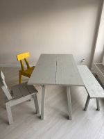 Kompletter Holztisch mit Bank und zwei  Stühlen von Ikea Nordrhein-Westfalen - Krefeld Vorschau