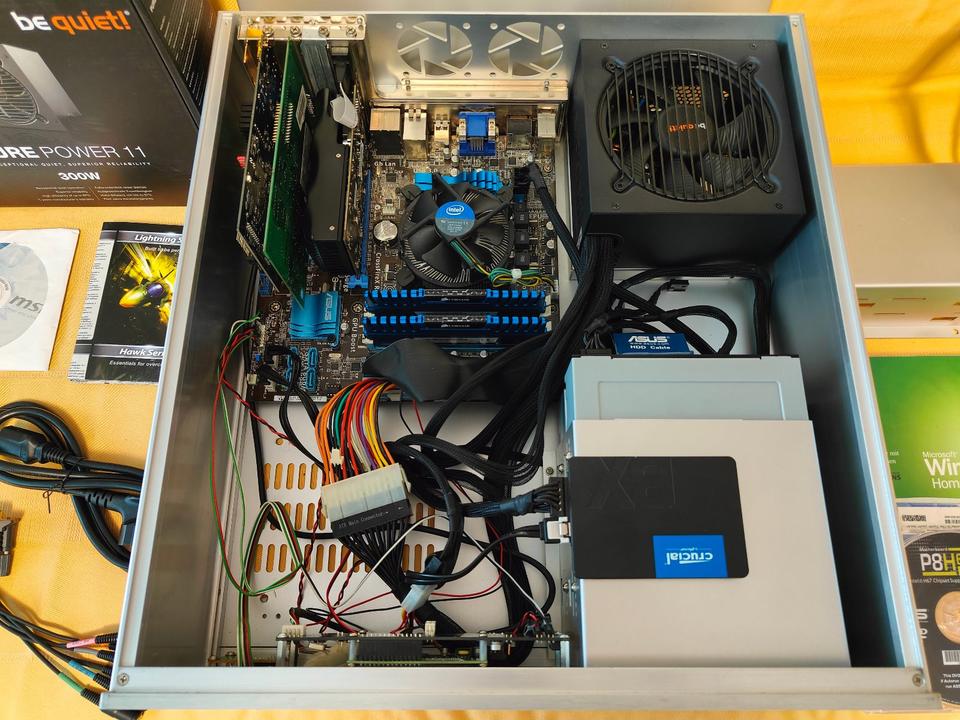 Windows XP PC Voodoo 3dfx Banshee Auzentech HomeTheater HD 4GB in Kelsterbach