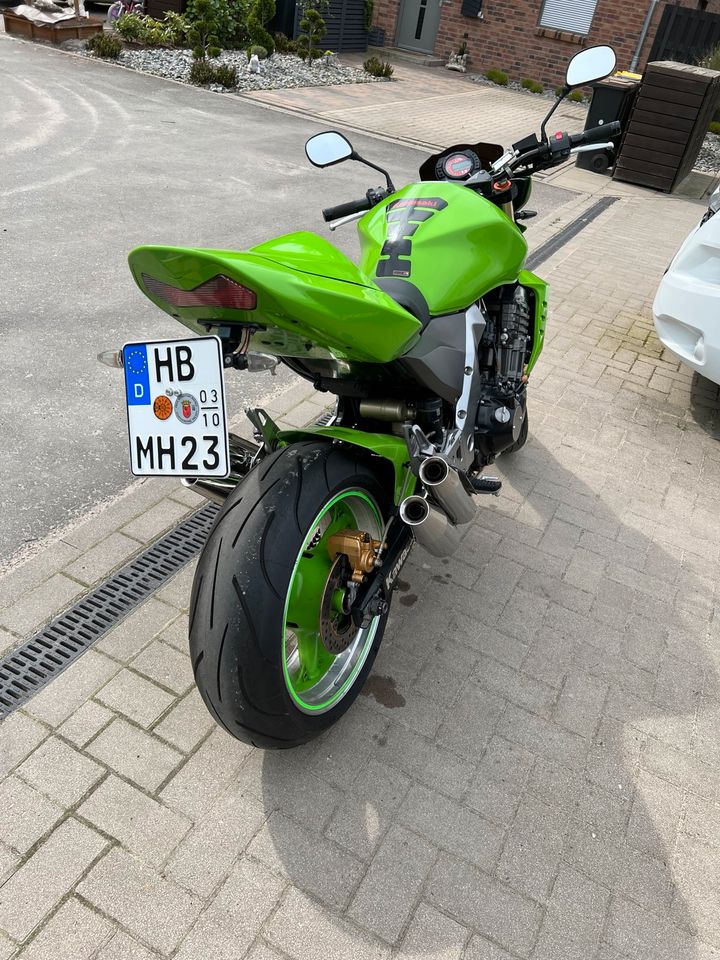 Kawasaki Z1000 mit Laser X Auspuffanlage in Bremen