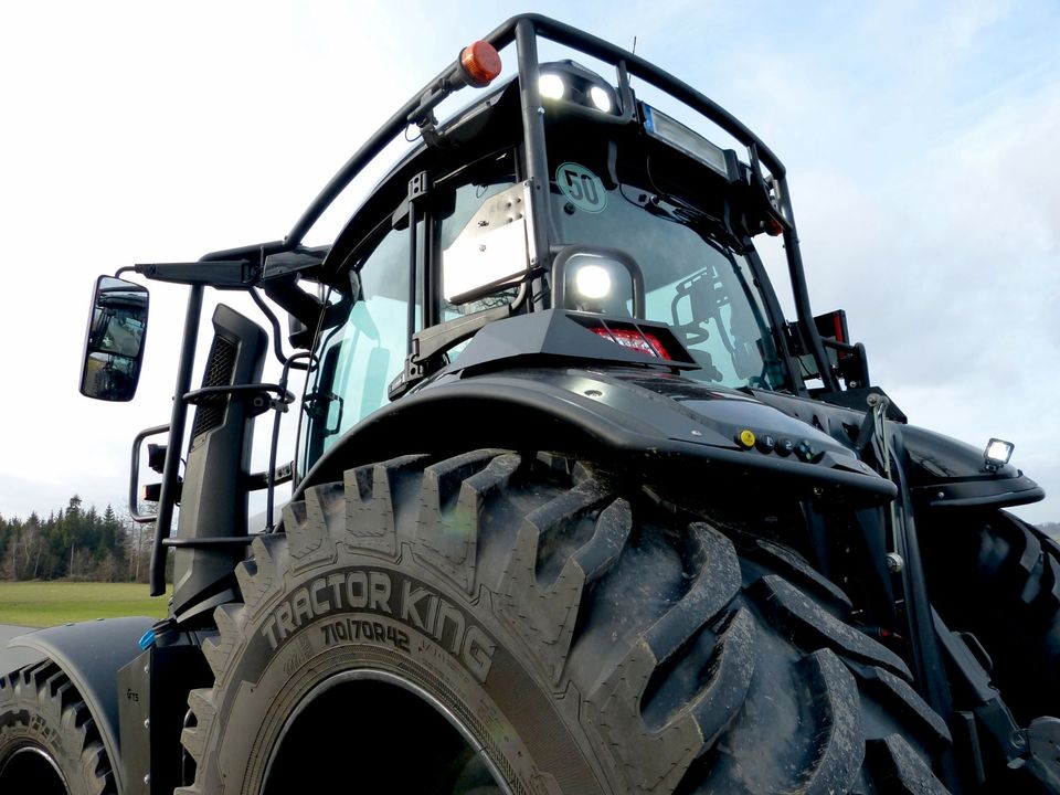 Forstumbau Valtra Q285 und Q225 Q245 Q265 Q305 , Q-Serie in Schmallenberg