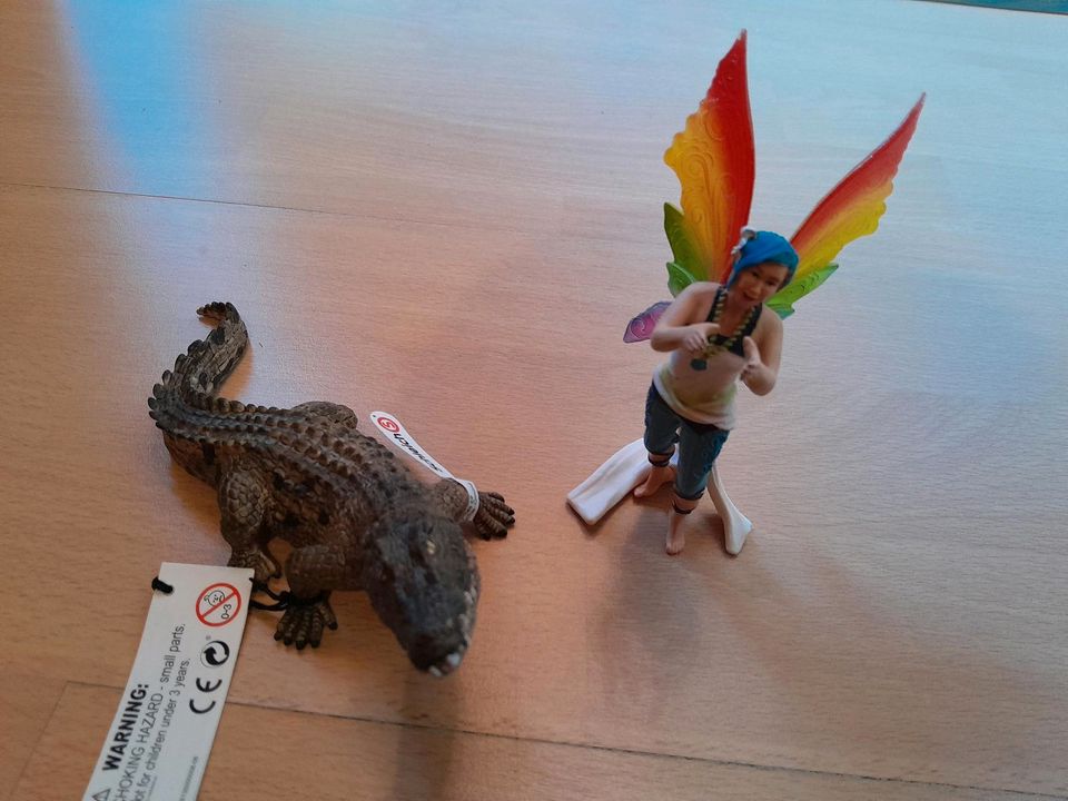 Schleich: Krokodil + Elfe (je 3 €) in Marklohe