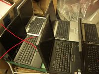 Konvolut: 5 Laptops für Bastler. Fujitsu, IBM, Medion Kr. München - Deisenhofen Vorschau