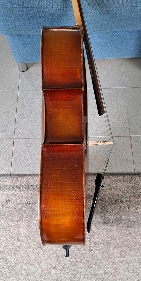 Cello / Violoncello, 4/4 Größe, älteres Instrument in Tostedt