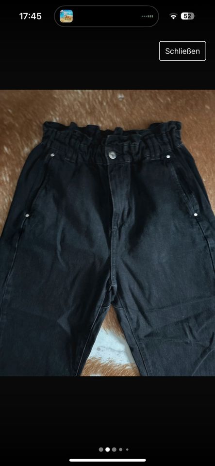 Zara Damen Paperbag/ High Waist Jeans schwarz Neu 40 in Essen