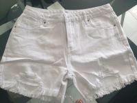 Kurze Shorts weiß nagelneu Gr.S super Qualität Hessen - Grebenstein Vorschau