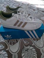 Weiße Adidas Schuhe Damen Wuppertal - Oberbarmen Vorschau