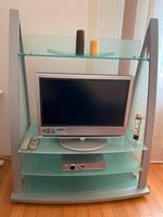 Tv Anlage Regal aus Glas mit Fernseher!!!!!! Nordrhein-Westfalen - Rahden Vorschau