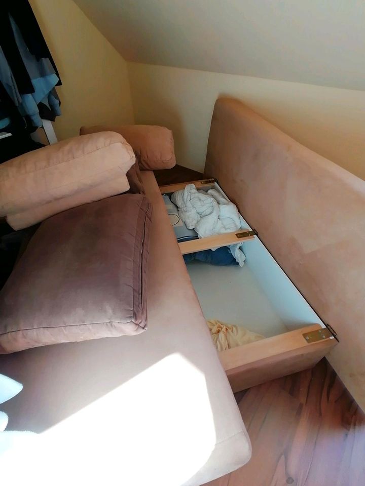 Sehr gutes Sofa mit Schlaffunktion abzugeben in Hude (Oldenburg)