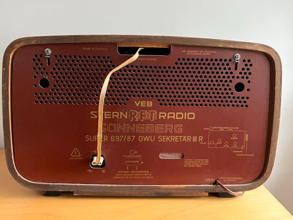 Röhrenradio Stern Radio Sonneberg Super 697/87 Sekretär III R 3 in Jena