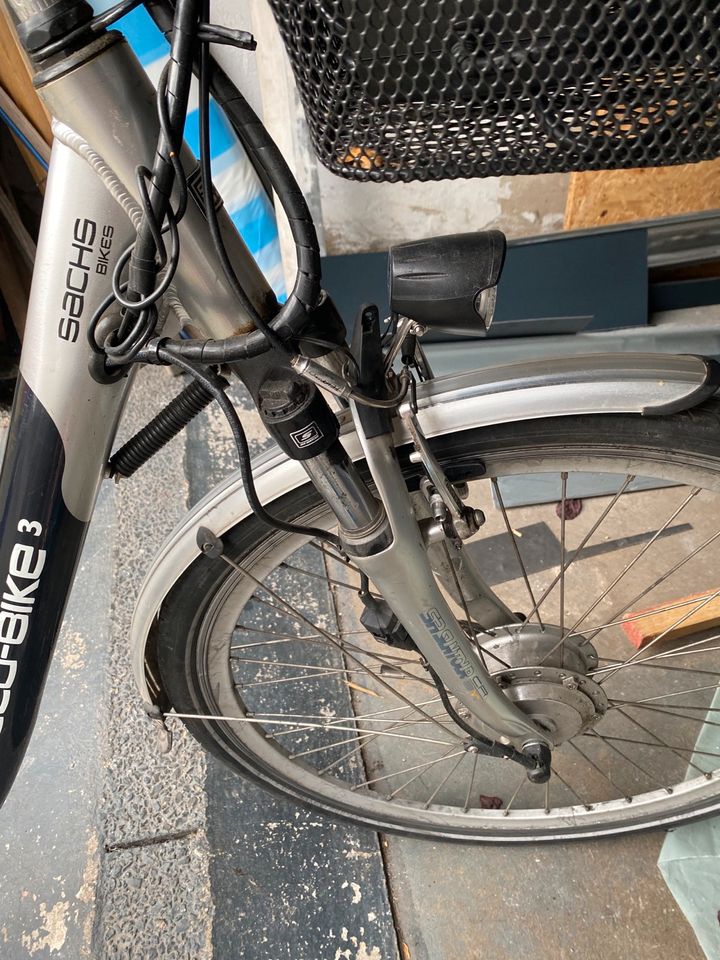Sachs Bike Rad Akku fährt ❤️❤️28 Zoll in Krefeld