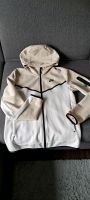 NIKE tec Fleece Jacke gr. S Niedersachsen - Tespe Vorschau