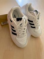 Sneaker Plateau Adidas Gr. 38,5 Brandenburg - Herzfelde Vorschau