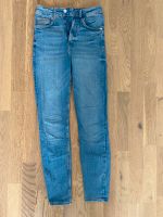 Jeans ZARA Gr. 36 blau Skinny Neuwertig!! Bayern - Hohenfurch Vorschau