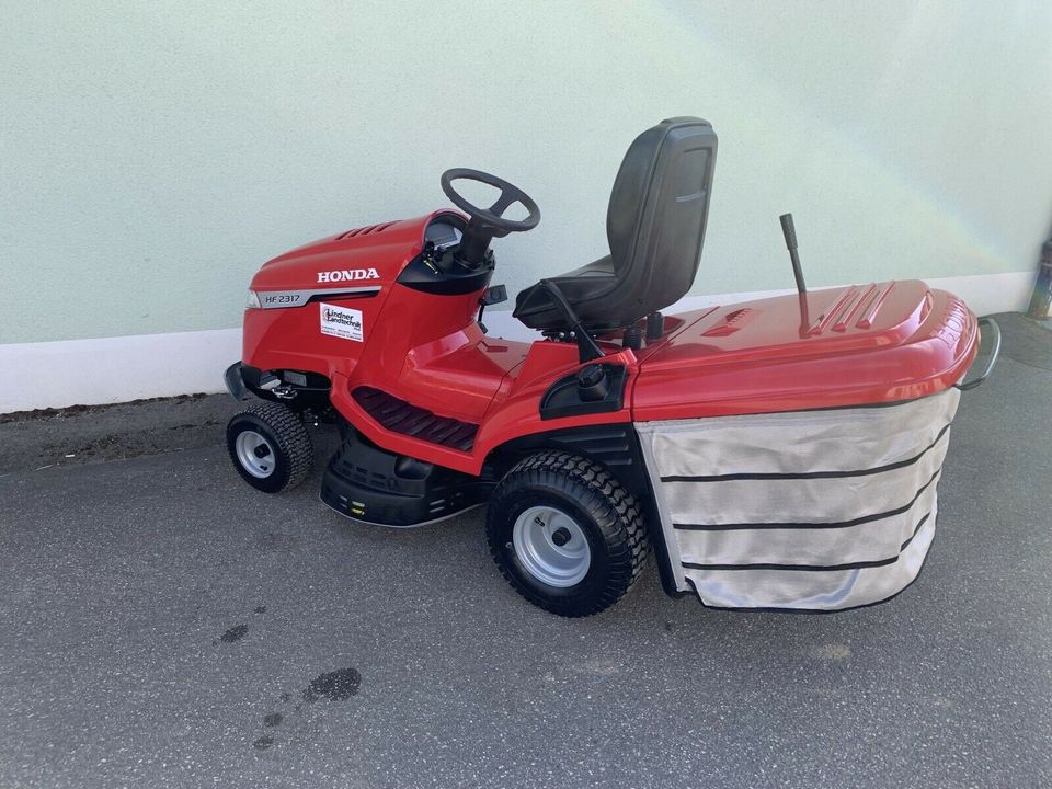 Honda HF 2317 HME Rasentraktor, NEU, Rasenmäher, Aufsitzmäher in Floß