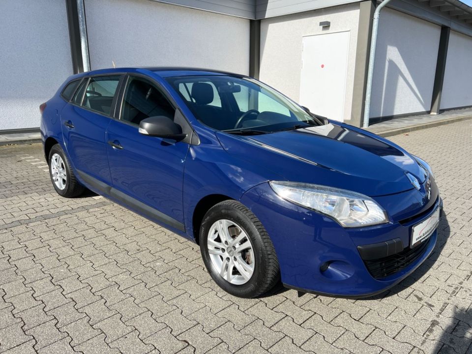 Renault Megane Grandtour 1.6 Klima TÜV in Mönchengladbach