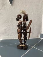 Holzfiguren / Krieger mit Frau / aus Massaidorf in Afrika Bayern - Seßlach Vorschau