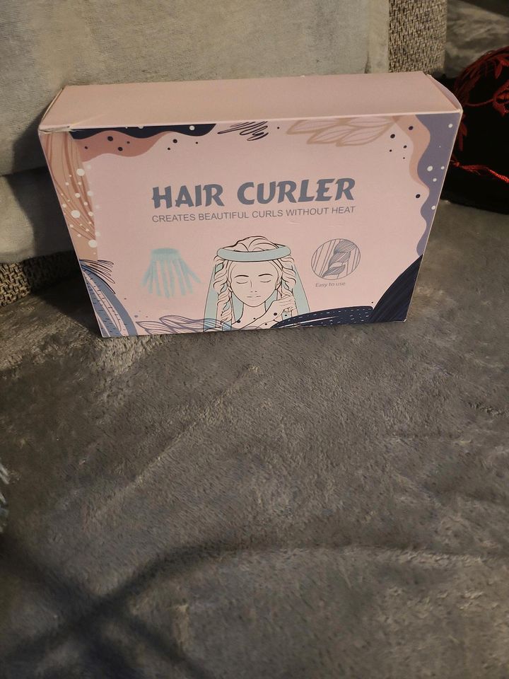 HAIR CURLER in Leipzig