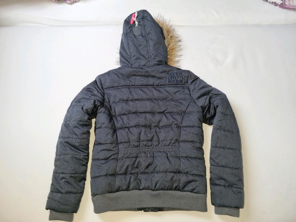 Superdry Winterjacke Damen Fellkragen in Bad Fallingbostel