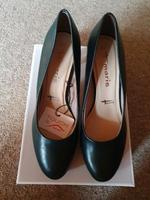 Tamaris Damen Pumps Stilettoabsatz Gr. 40 schwarz matt Sachsen - Großenhain Vorschau