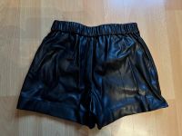 Mango Leder Shorts Schwarz Gr.122 Düsseldorf - Lichtenbroich Vorschau