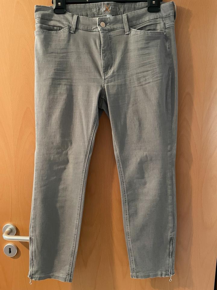MAC Dream Chic Hose Farbe Hellgrau Größe 44/27 NEU in Dormagen