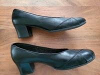 Pumps aus Leder schwarz Gr. H 5,5 Bayern - Anzing Vorschau