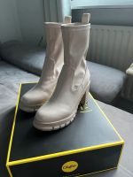 Buffalo Boots Stiefel beige Lack may zip Boots Berlin - Spandau Vorschau