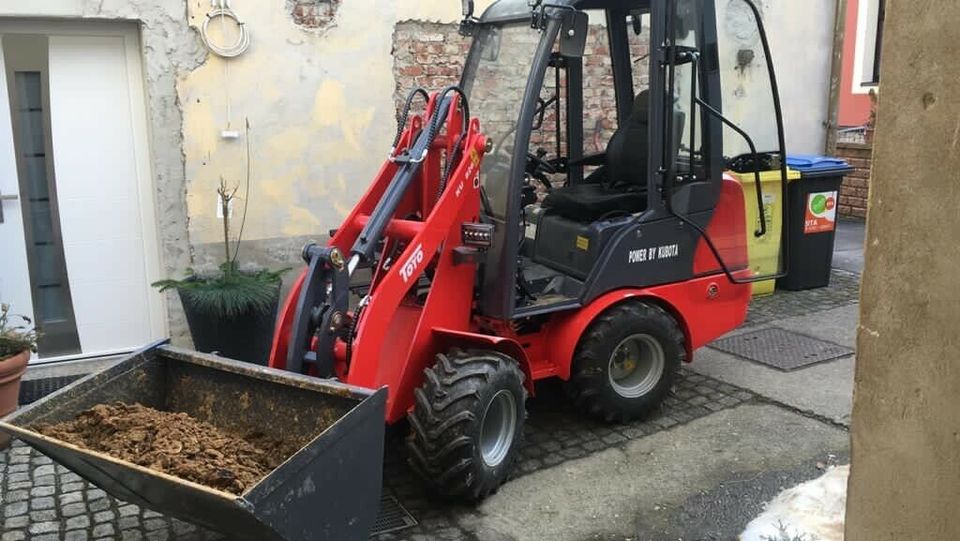 Hoflader Radlader mieten - kaufen Toyo 826 in Annaberg-Buchholz