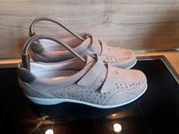 NEU Luftpolster ARA Schuh Leder 41,5 Weite K herausnehmbare Sohle München - Berg-am-Laim Vorschau