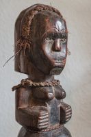 Weibliche Ahnenfigur Wächter Fang Gabun Afrika Holzfigur Skulptur Sachsen-Anhalt - Genthin Vorschau