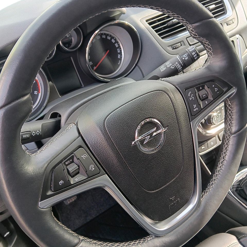 Opel Mokka 2015 Diesel Innovation wenig KM in Uplengen