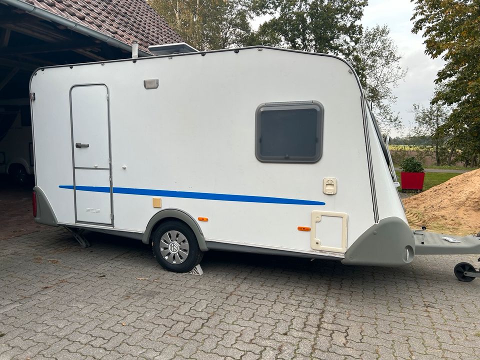 Wohnwagen Knaus Azur 400 in Stolzenau