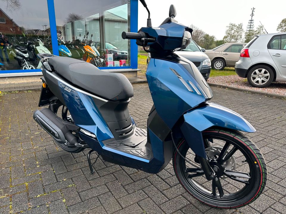 Peugeot Tweet 50 Euro 5 " Modelljahr 23 " Neufahrzeug in Dülmen