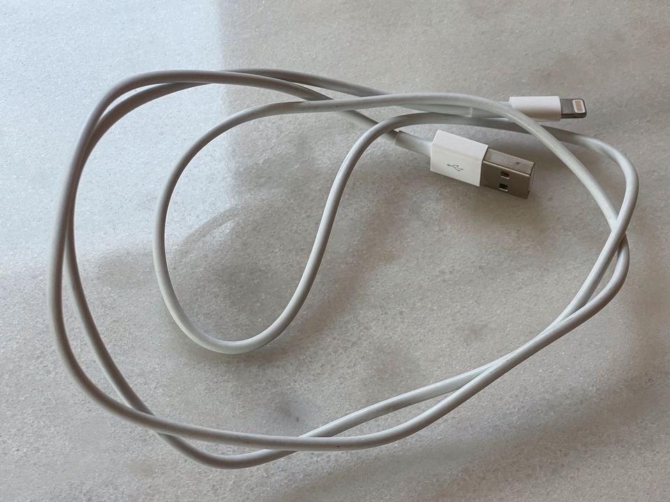 Original Apple Ladegerät mit Ladekabel Kabel USB Power Adapter in Birkenfeld