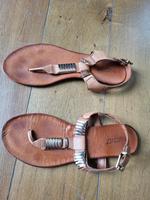 Inuovo 25 € Gr. 42Leder braun Sandalen Zehentrenner Nordrhein-Westfalen - Coesfeld Vorschau