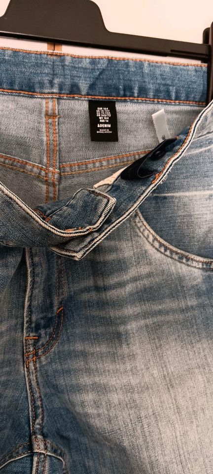 Neue Jeans Short Gr 164 in Tamm